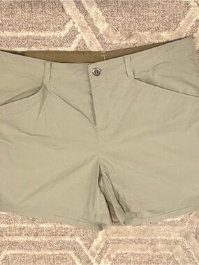 Patagonia Women’s Quandary Shorts beige Nylon Stretch Hiking Outdoors